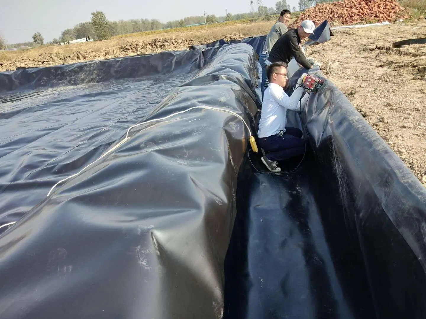 HDPE Geomembrane with GM13 Compliance 1.0-3.0mm Thickness Mining & Tunnels