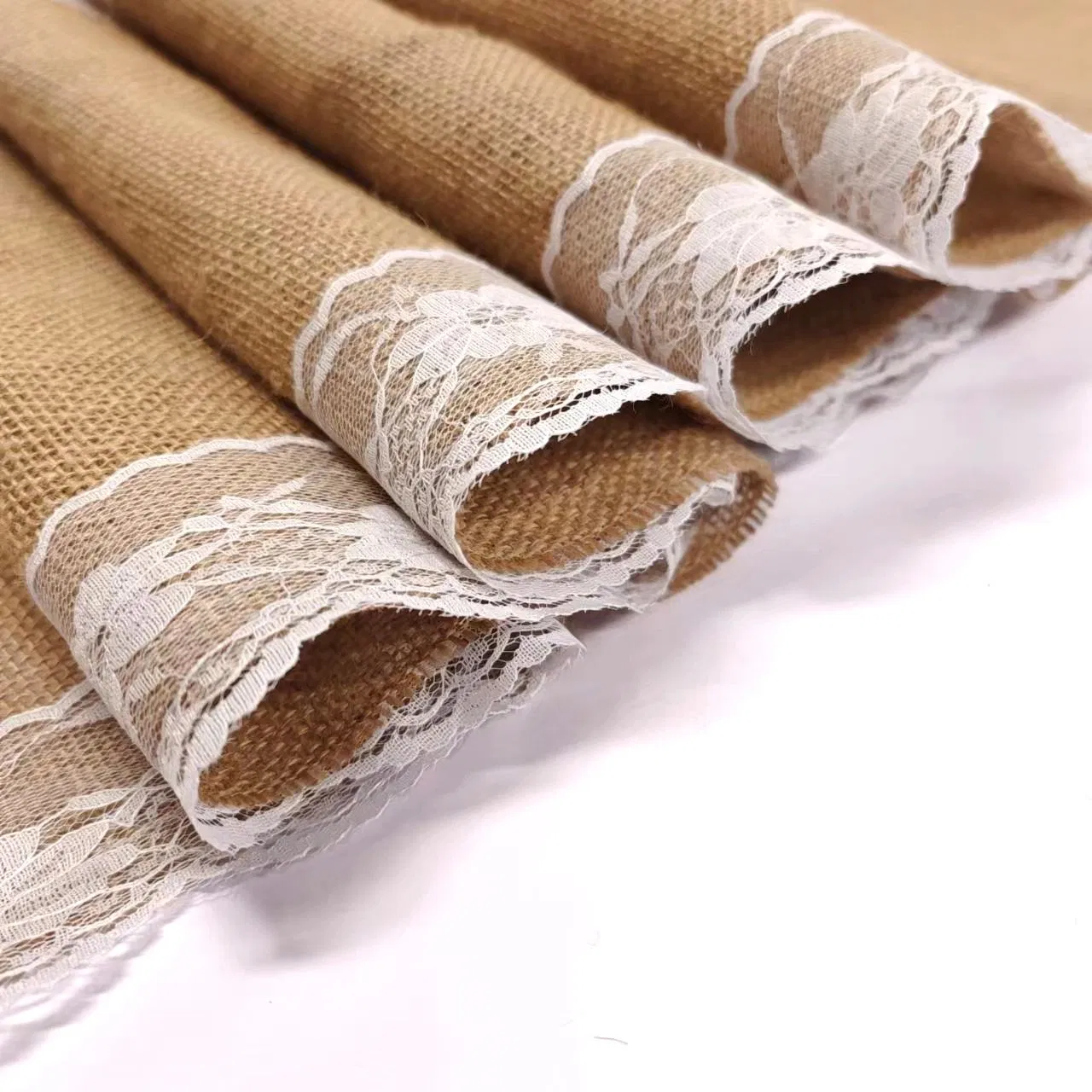 Natural Jute Fabric Table Runner with Lace for Wedding Decorations