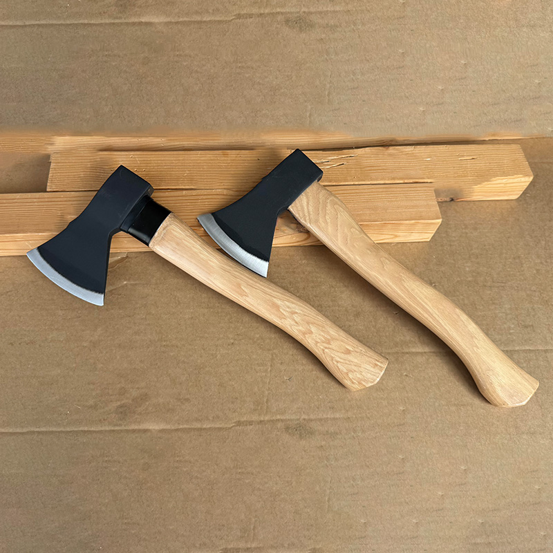 High Quality Carbon Steel Axe Head with Wooden Handle Hatchet Cutting Axe