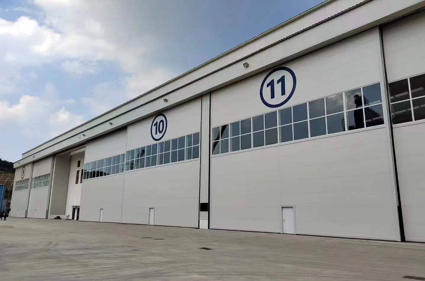 Automatic Folding Aircraft Warehouse Fireproof Steel Sliding Hangar Industrial Door Airplane Gate