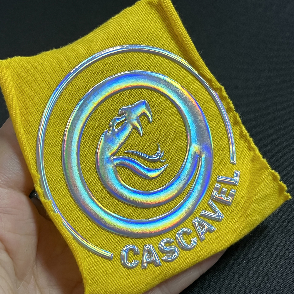 Этикетка силиконовая термопереводная 3D с логотипом