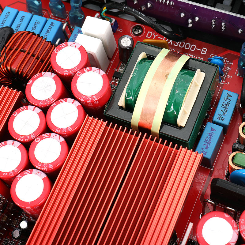 4-канальный цифровой усилитель KTV для мероприятий