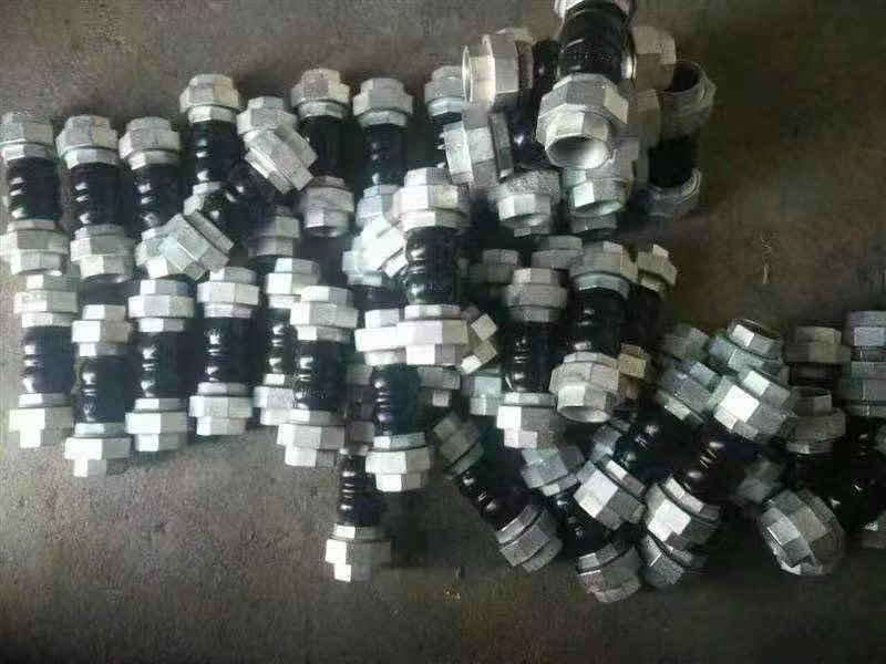 Wcb CT20 Q235B 304/316/316L Union Connector