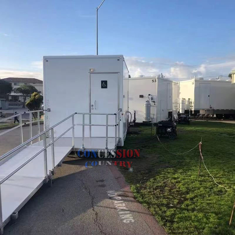 Hot Sale Luxury Ada Restroom Trailer Mobile Toilet Portable Bathroom Trailer