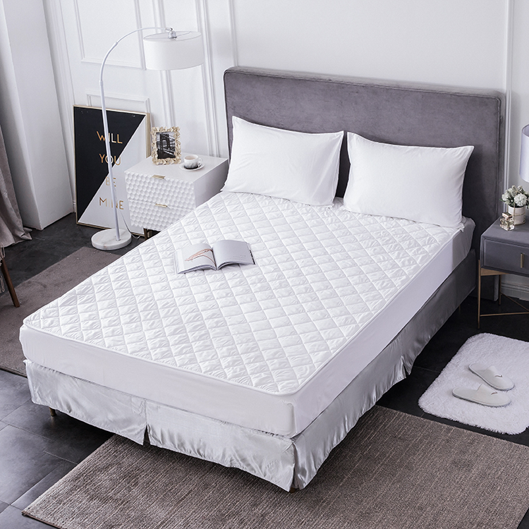 Hot Hotel Guess Room Bed Linen Mattress Protector