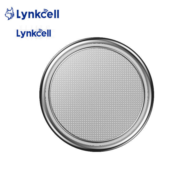 Compact 3V Button Cell for Easy Replacement in Smart Devices