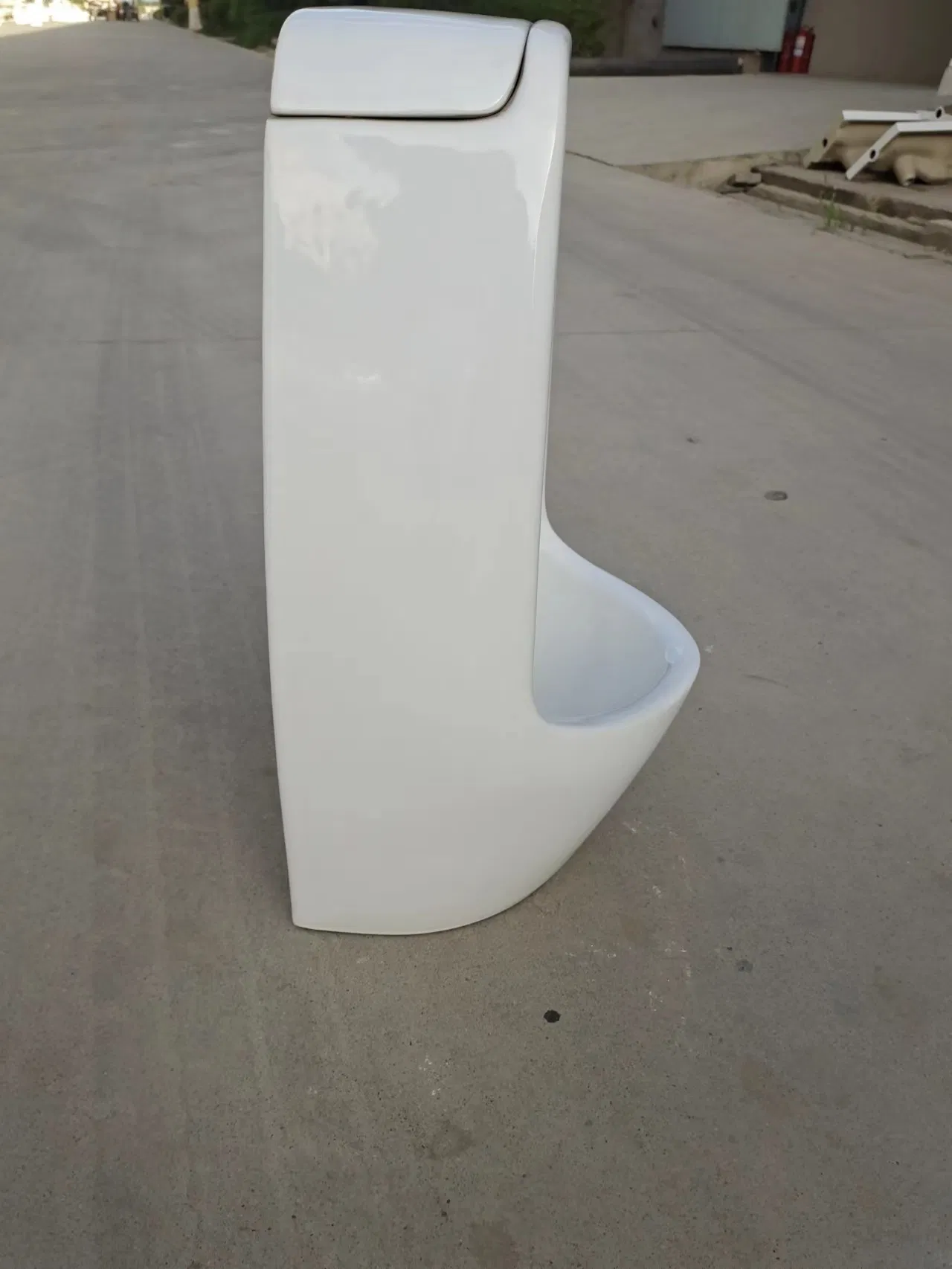 Modern Design Hot-Sale Wall Hung Urinal for Kids