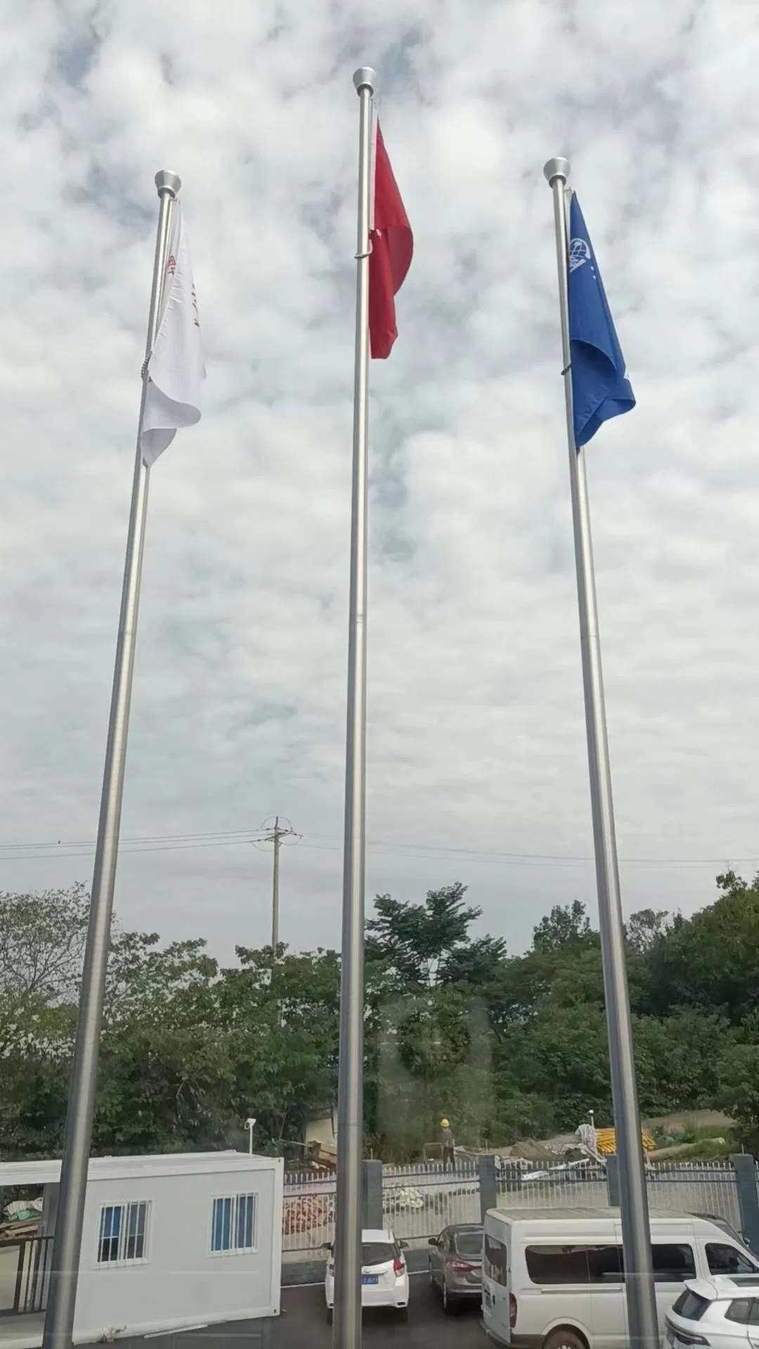 Heavy Duty Multi-Po Flexible Polyester Banner Flags Gold Silver Color Outdoor Flagpole