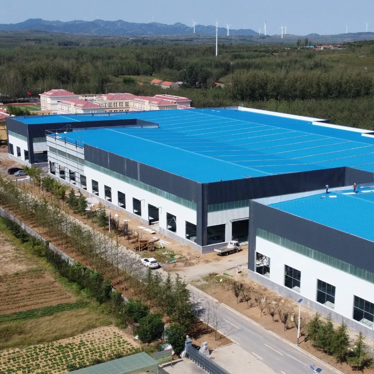Low Cost Durable Personalized Economical Prefab Customizable Steel Structure Workshop