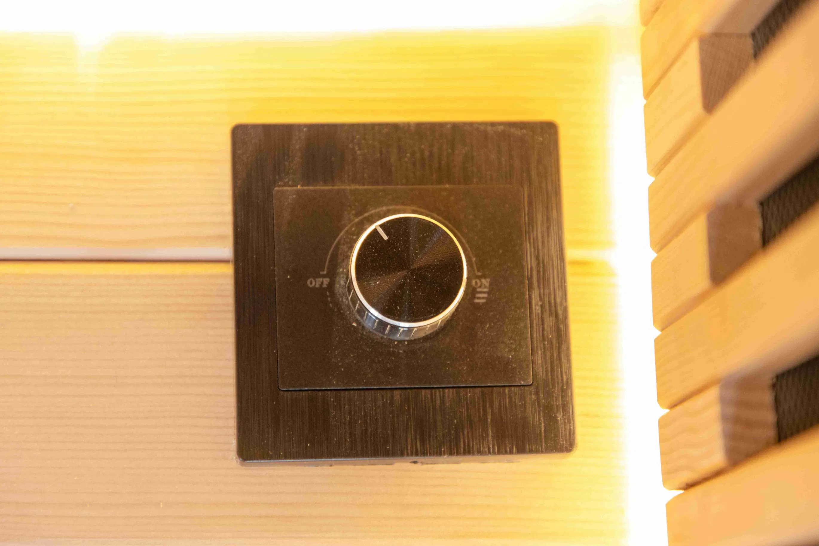 Угловая инфракрасная сауна Sauna Factory для дома