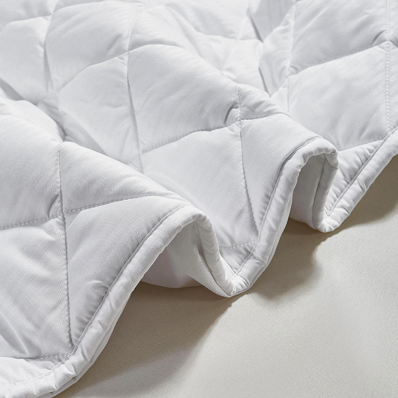 High-Quality, Waterproof, Anti-Mite Twin Size Breathable Mattress Topper