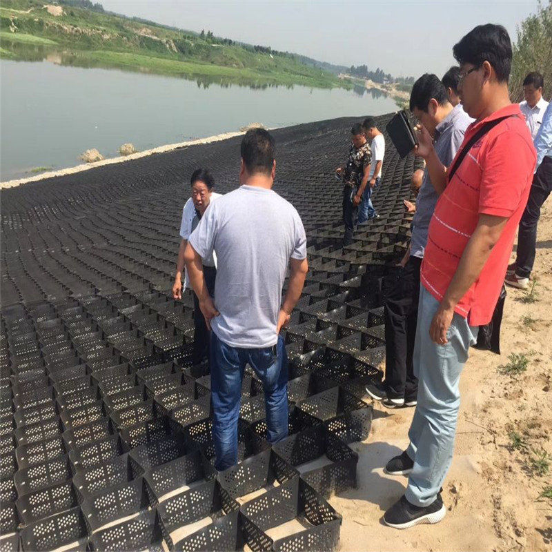 HDPE Smooth Surface Black Geocell for Gravel Road Vietnam