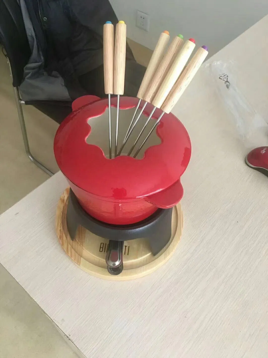 Cast Iron Cheese Pot/Fondue Set/Fondue Pot