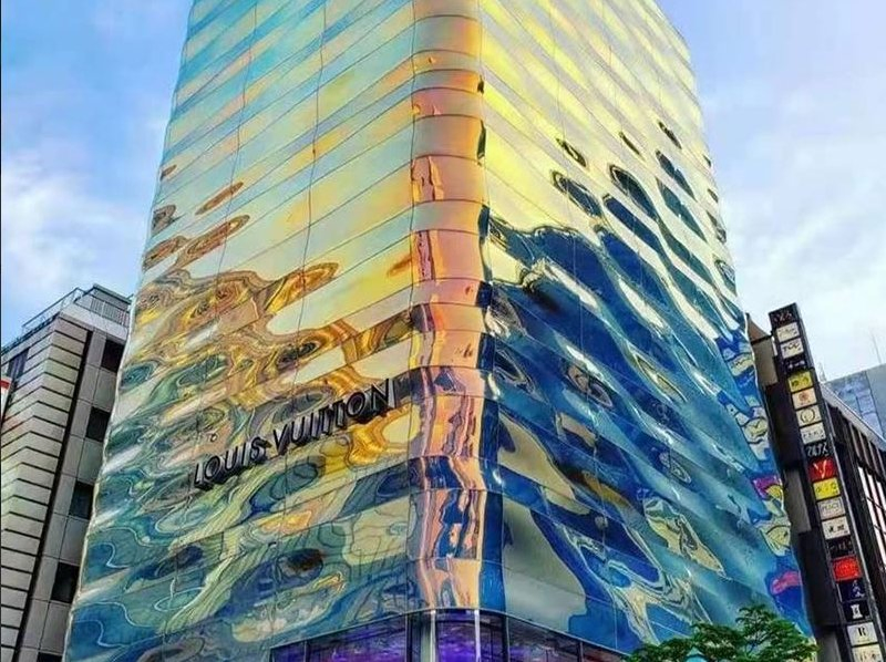 Дихроичное стекло для декора интерьера и фасадов