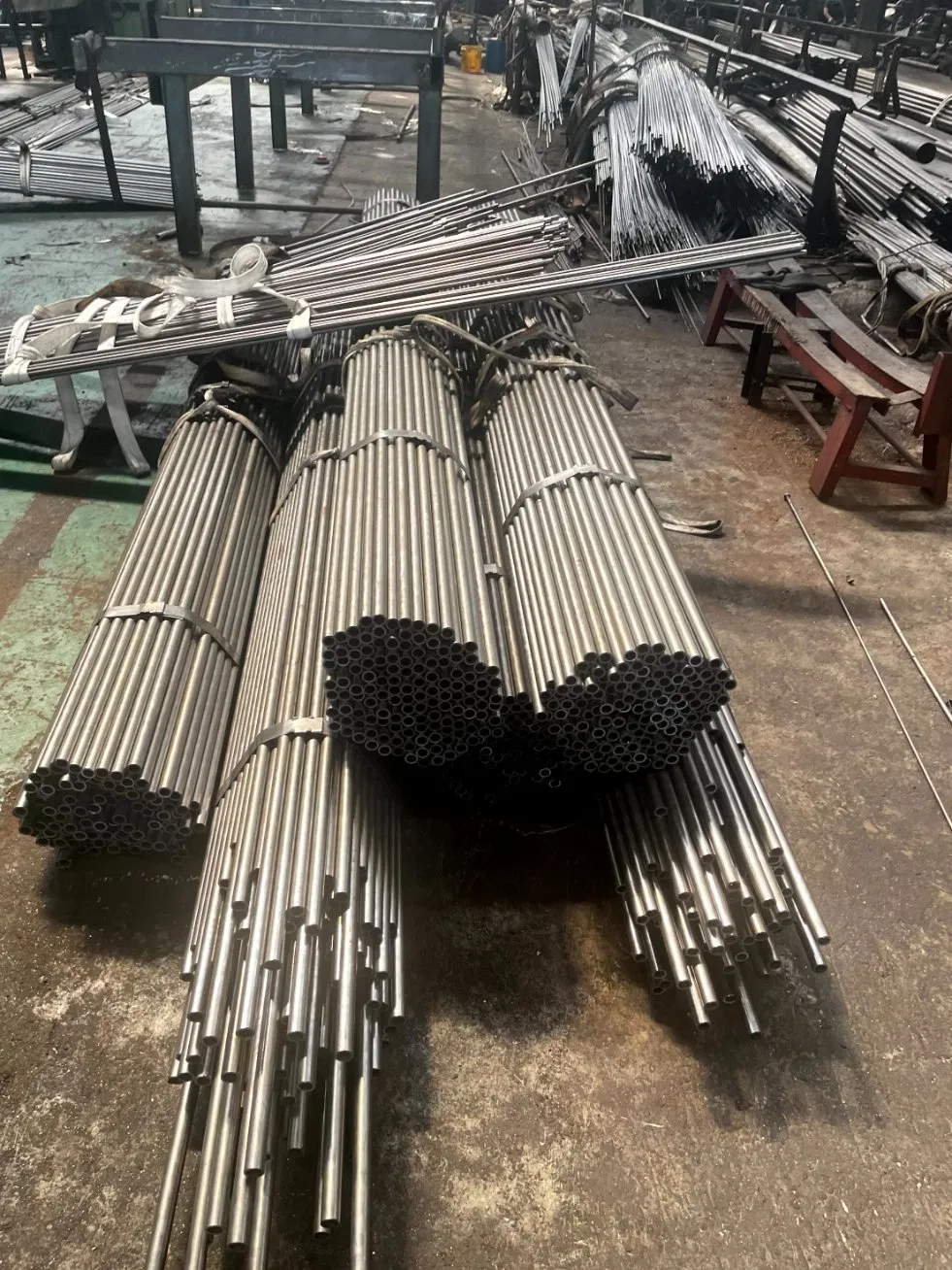 Seamless Pipe with Anti-Rust Coating for Outdoor Construction