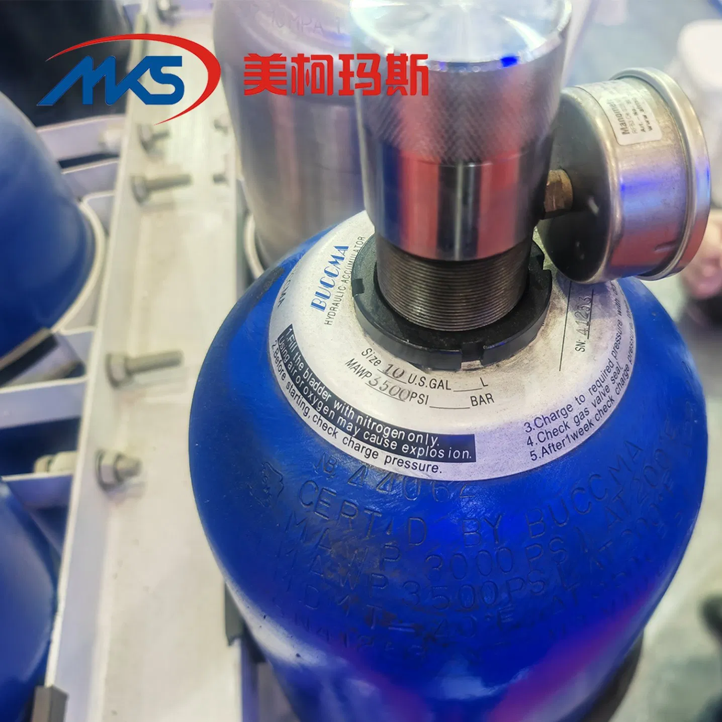 Гидравлический аккумулятор FPU газового типа MKS