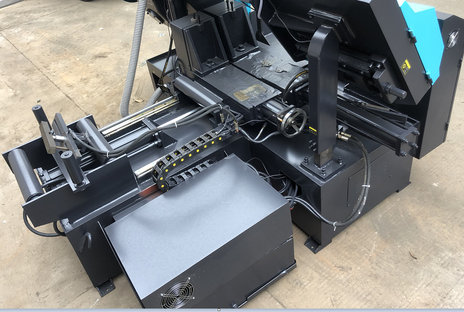 Ленточная пила по металлу горизонтальная