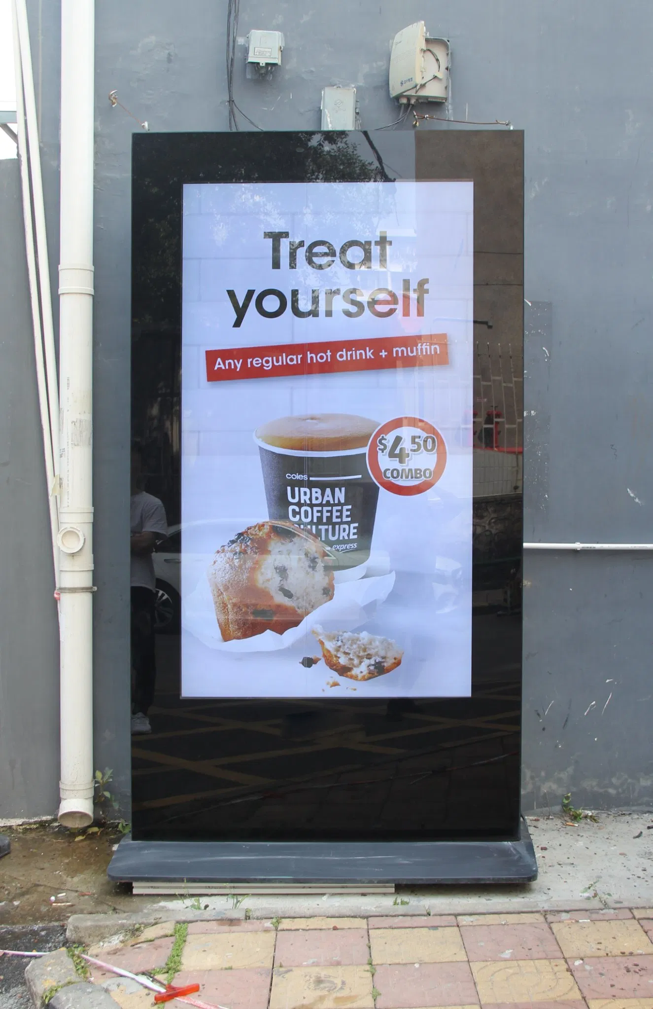 75-дюймовый уличный LCD-киоск 4K для рекламы