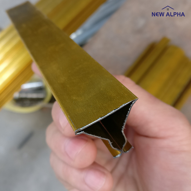 China Customized Construction Material Suspended Clip in Channel