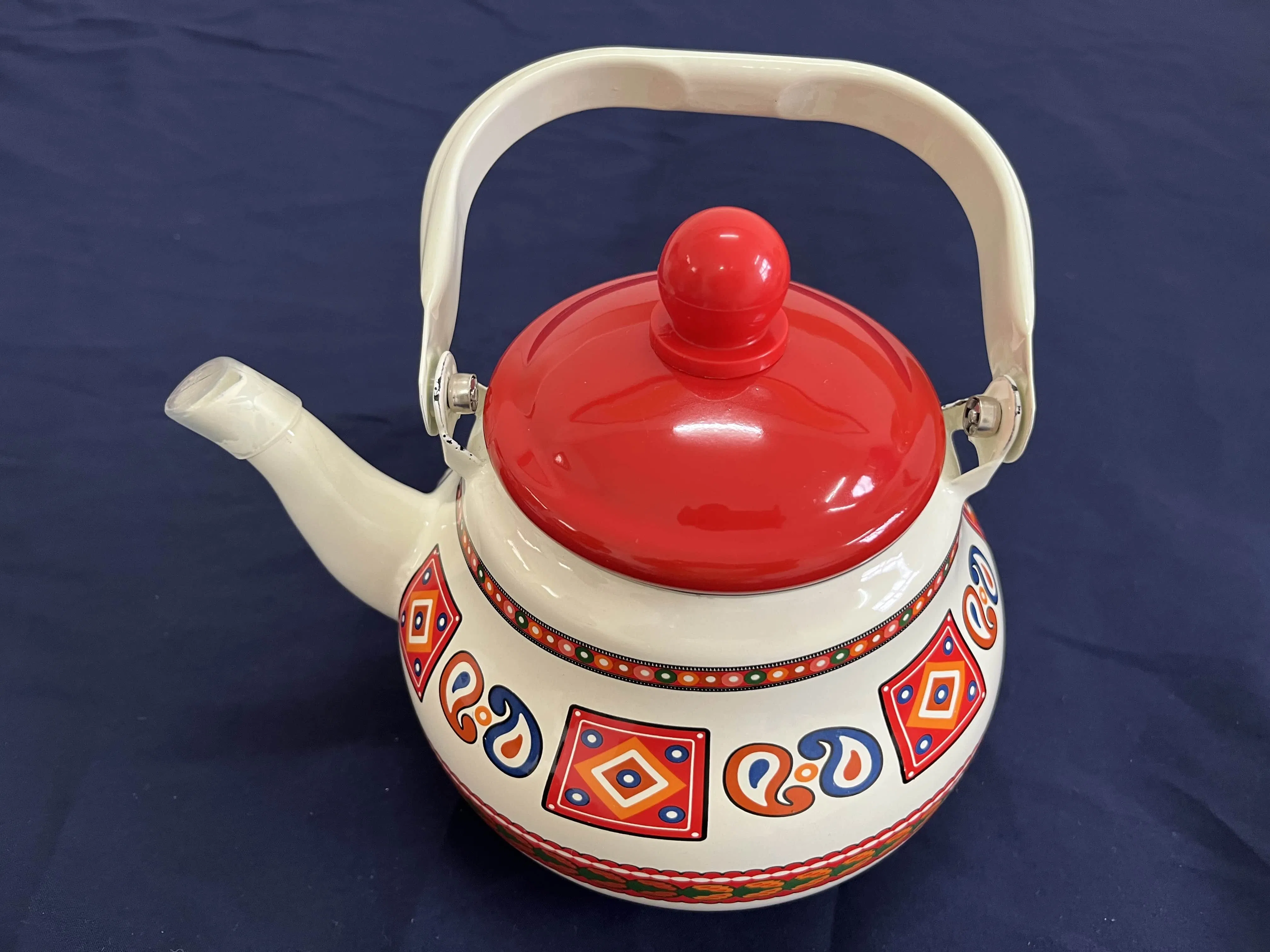 Hot Wholesale Milk White Enamel Pot with Red Lid