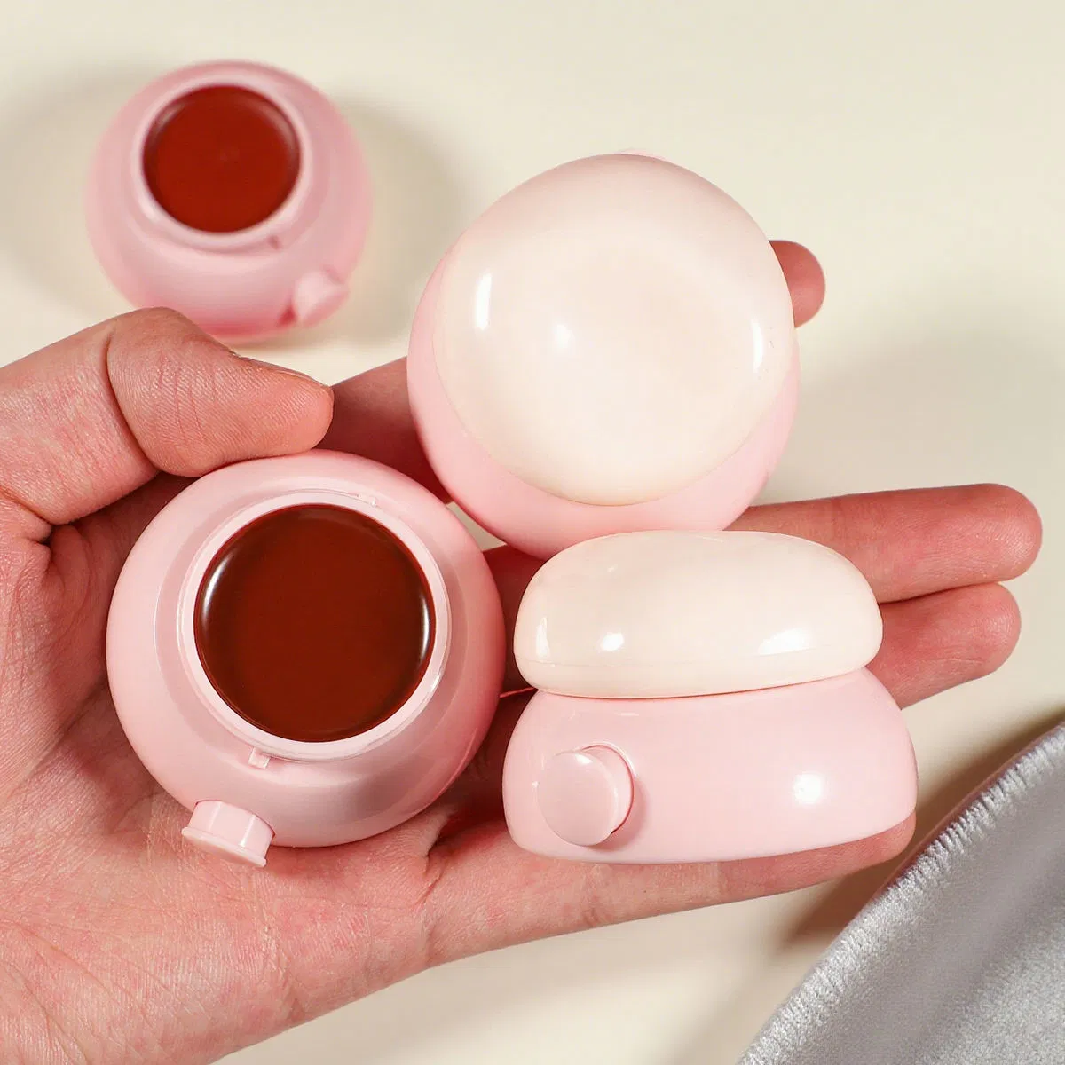 Glossy Waterproof Lip Balm with Moisturizing Mineral Fruit Butter