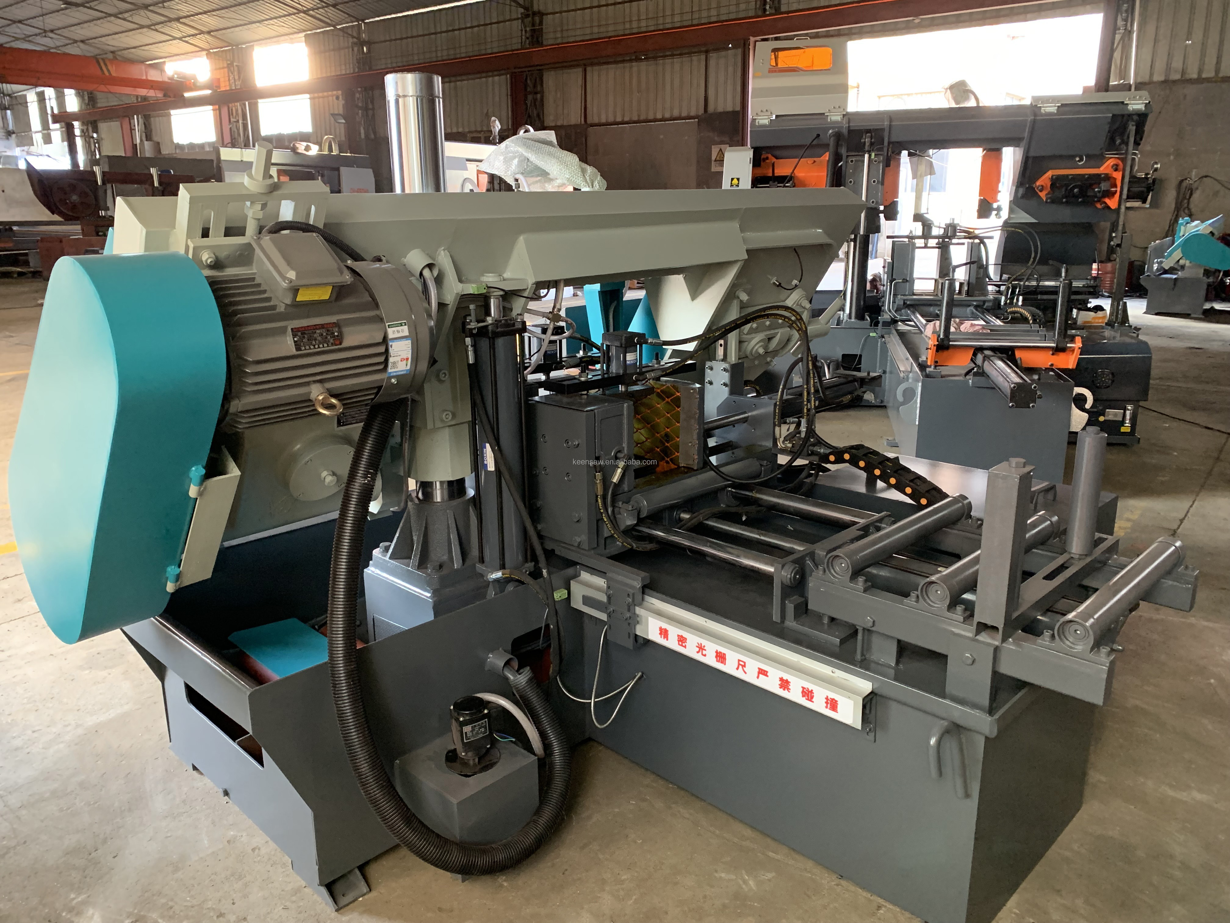 Станок ленточнопильный горизонтальный автоматический по металлу GZ4242