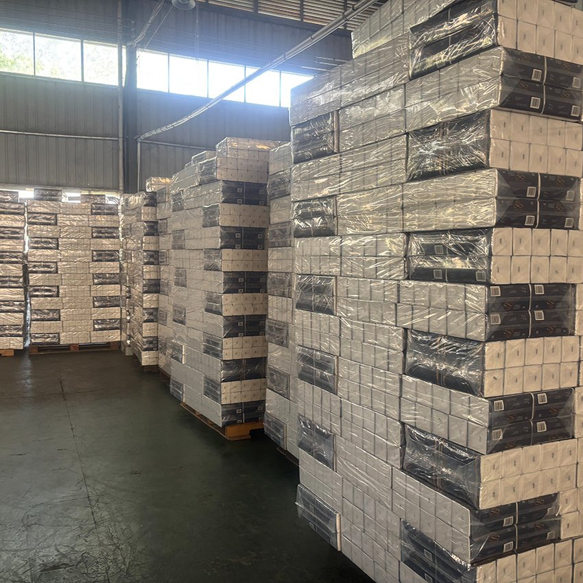 Single Pack Wholesale Wooden Pulp Standard Roll Toilet Paper