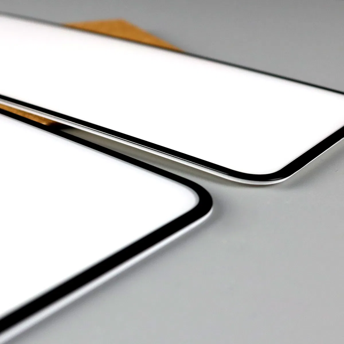 Защитная плёнка из закалённого стекла для смартфона