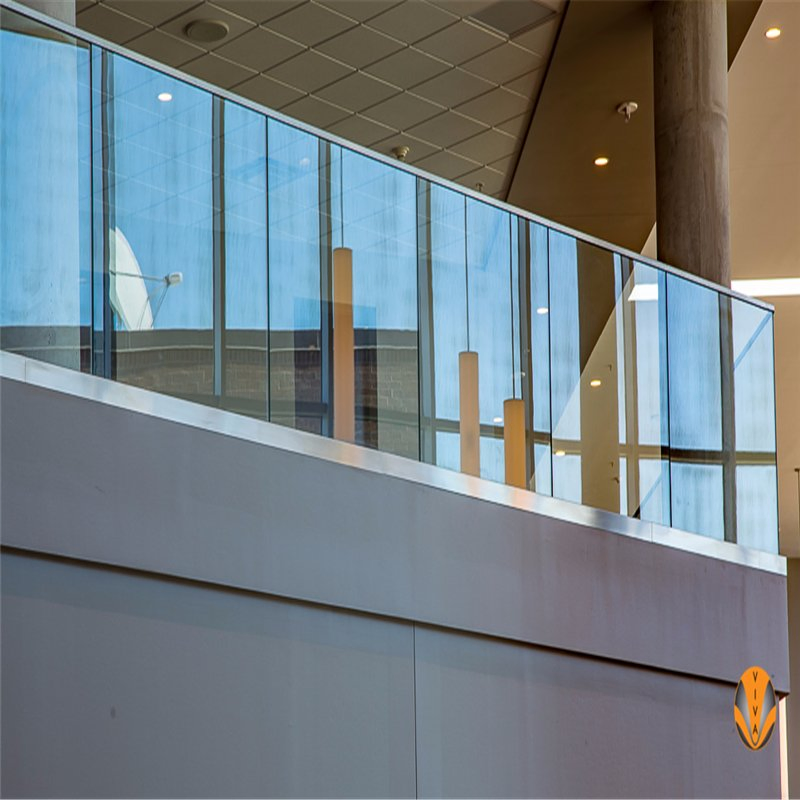 Glass Aluminum U Channel Glass Railing for Apartment