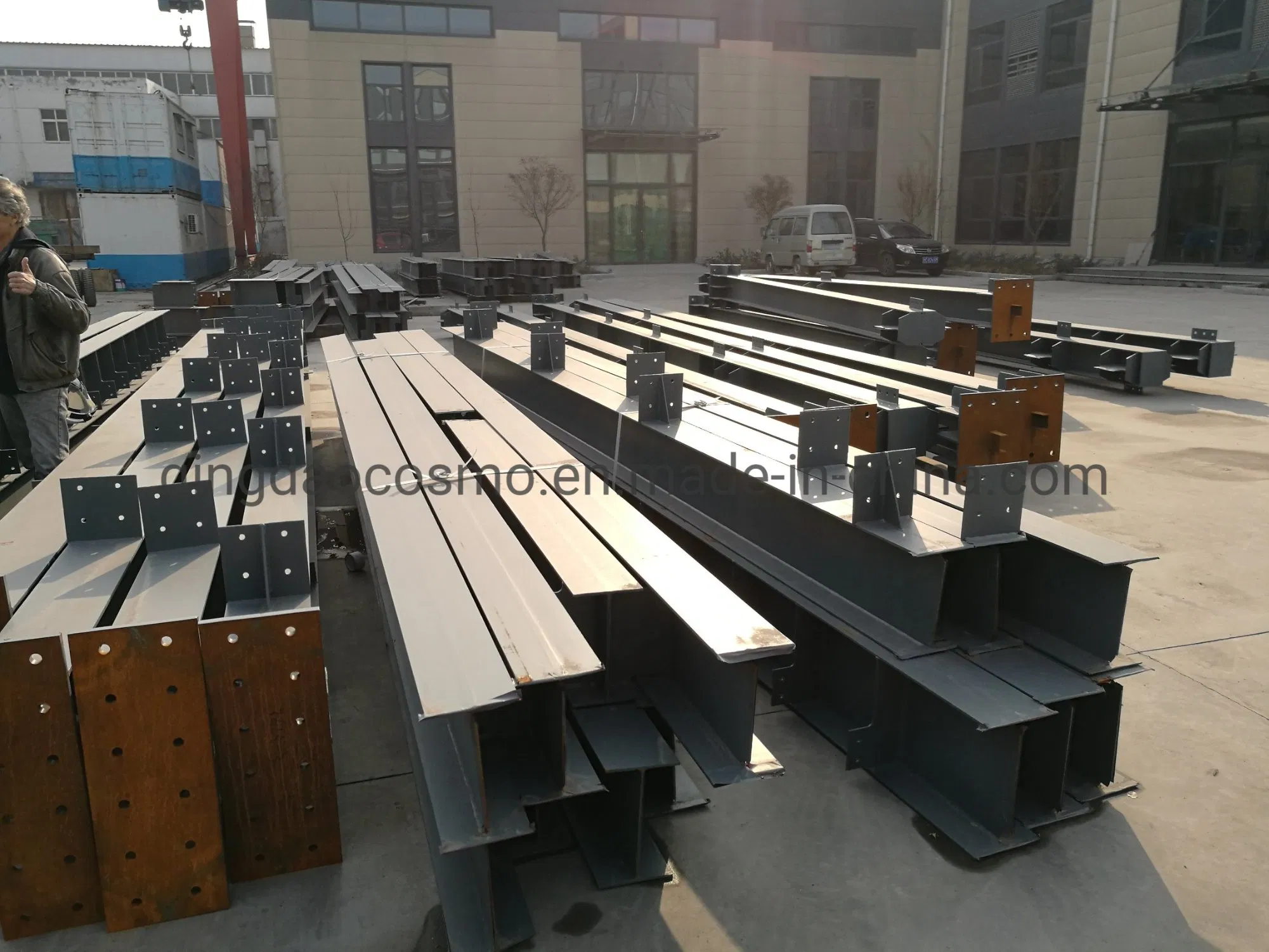 Structural Steel Fabrication/Steel Construction/Steel-Works/Steel Members/Galvanized/Painted/Welded Beam/Column/Profile/Steel Structure Shed