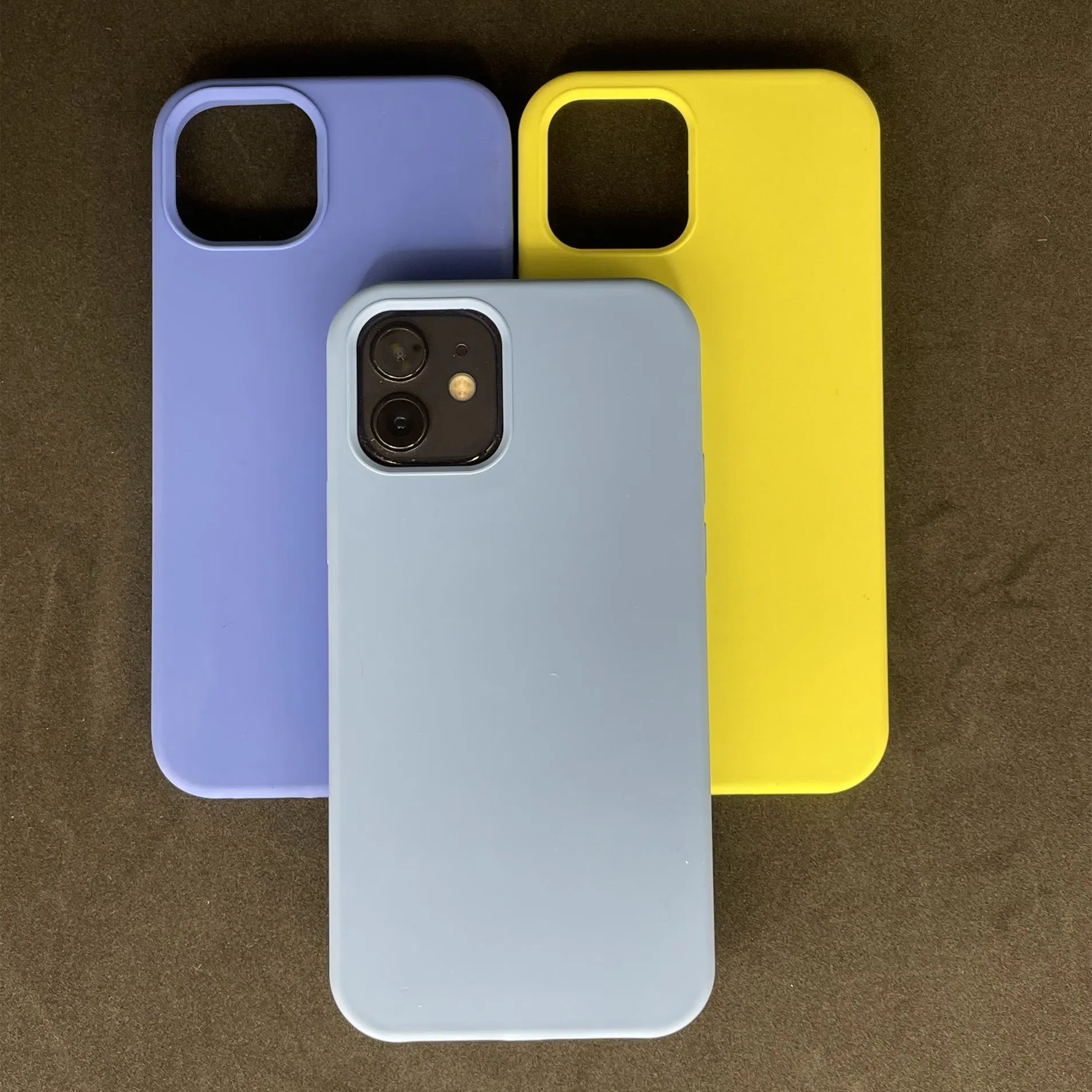 Ударопрочный силиконовый чехол для iPhone 12-14 Pro Max