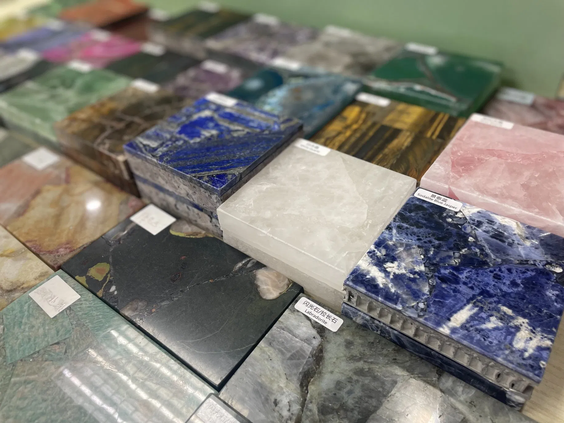 Semi Precious Stone/Agate/Crystal Stone Series Hardness High Transparency Dining Tables Flooring, Island Platforms, Background Design Wall