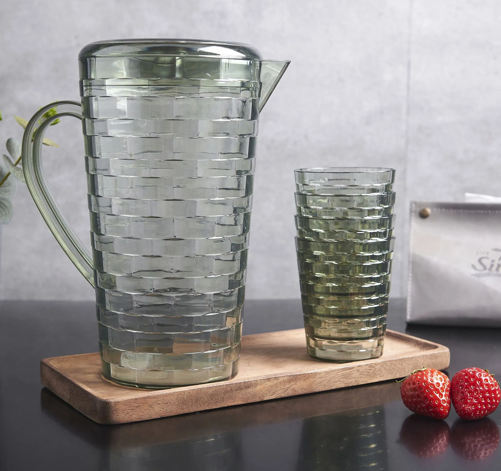 Wholesale Household Water Container 2L Big Capacity Home Kitchen Cold Water Jug