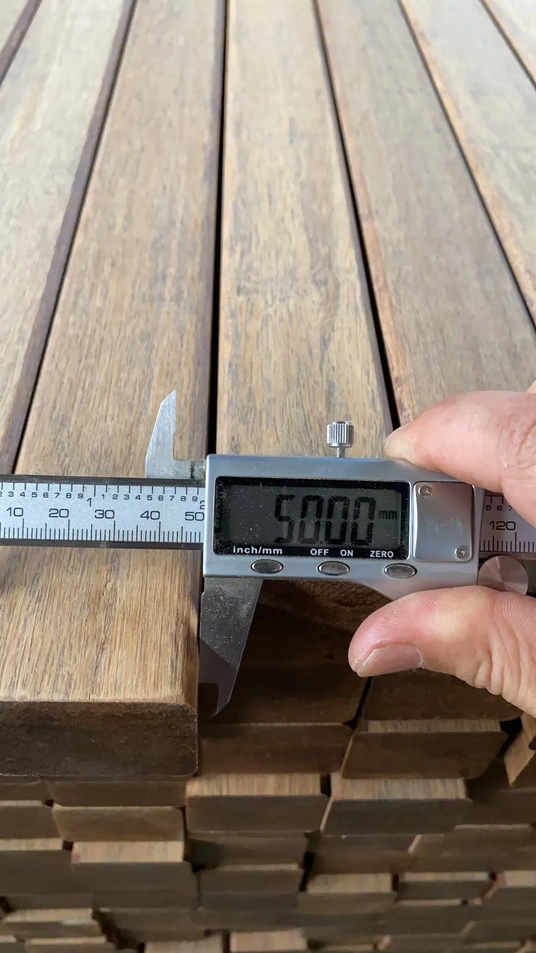 Bar From Strand Woven Bamboo for Outdoor Deck Joist, Construction Beam and Handrail