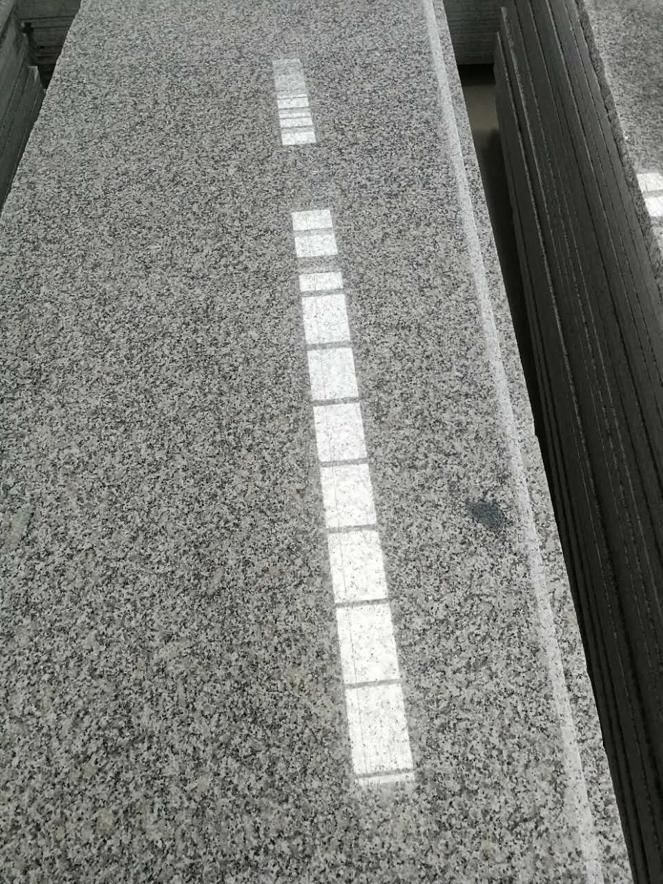 Cheap Price Nice Grey Color Chinese Granite Tile