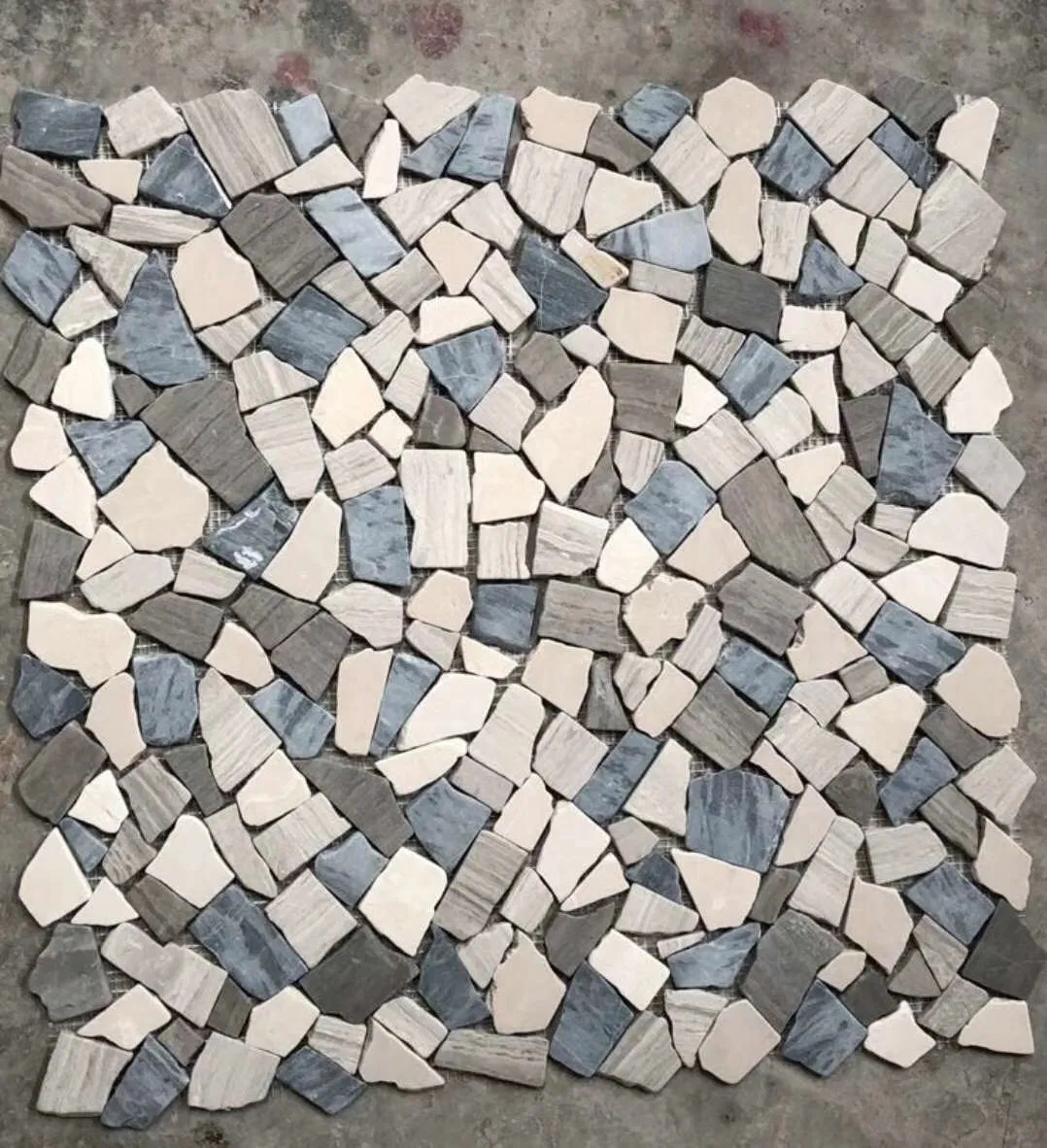 Мозаика из цветного мрамора для пола и стен