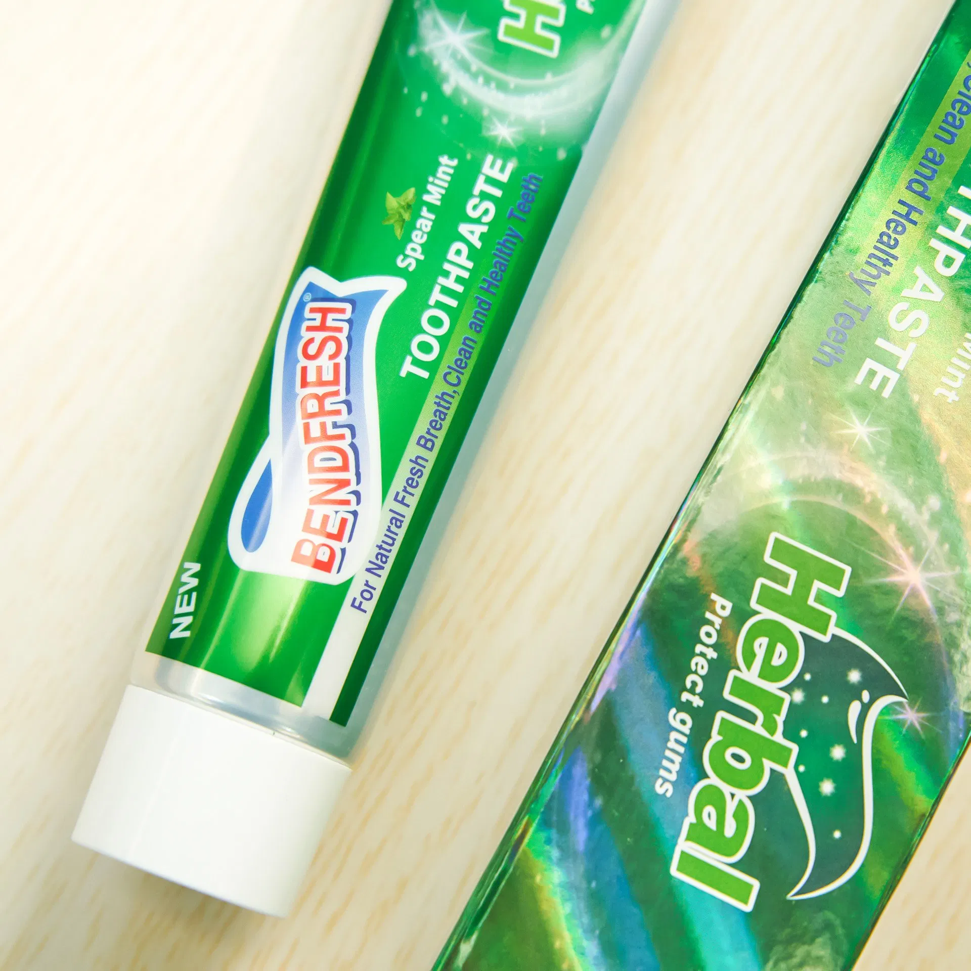 Whitening Toothpaste with Private Logo Options and ISO9001 Certification