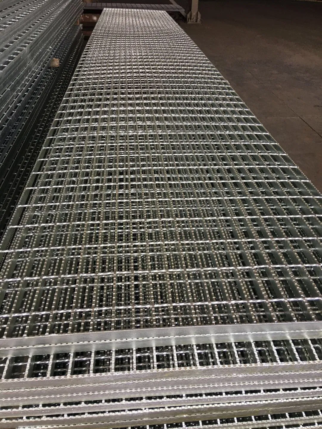 Hot DIP Galvanized Steel Gratings for Trench