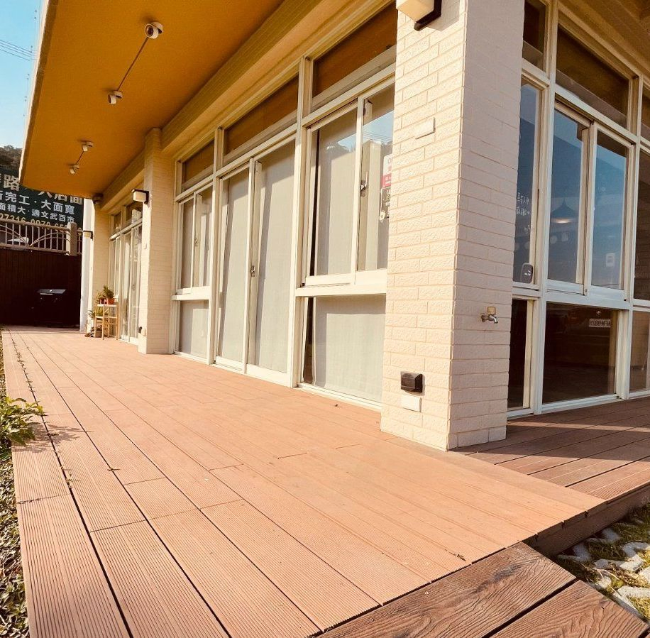 Eco-Friendly Solid/Hollow for Outdoor Living Spaces Anti-Corrosion Anti-Warping Anti-Fade Waterproof Fireproof Composite Wall Cladding Fence Flooring/Decking