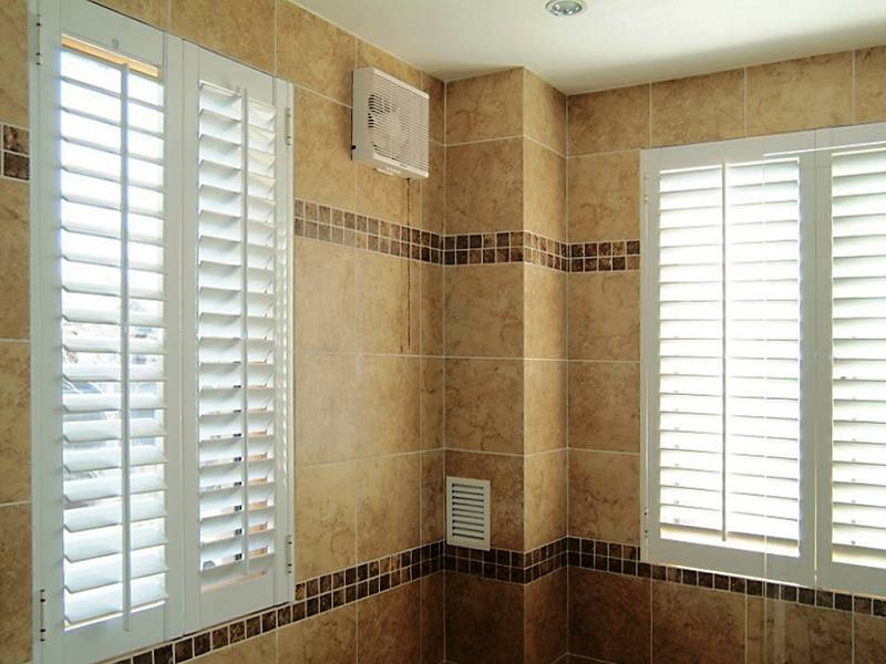 Customized Eco-Friendly Durable White Color Window Plantation Shutters