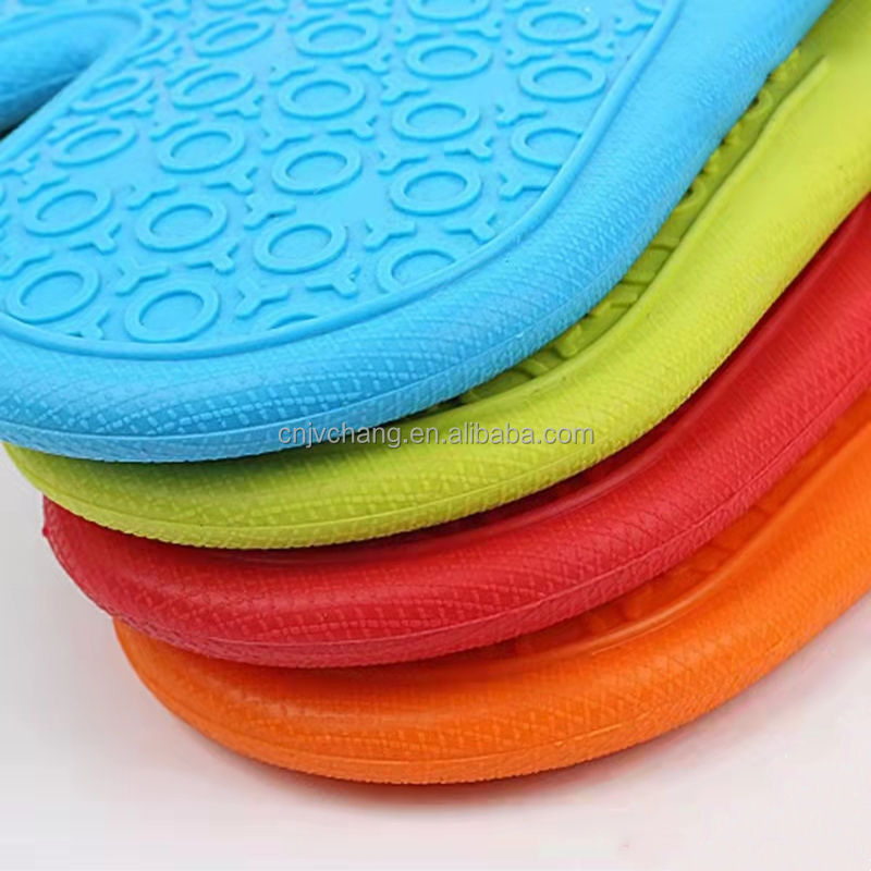Colorful Anti-Scald Mittens for Grilling and Baking Needs
