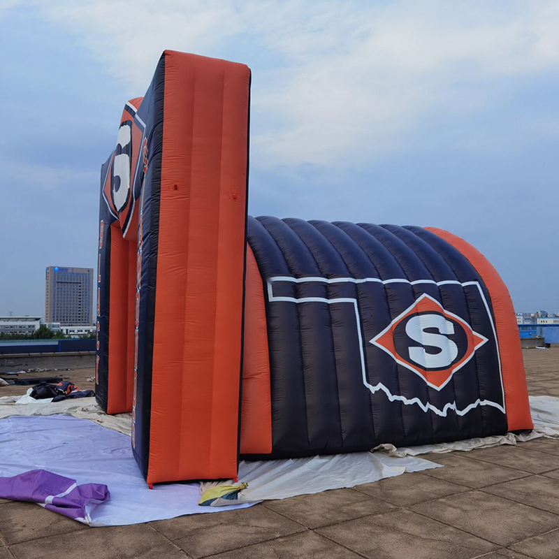 Boyi Club Team Inflatable Blow up Inflatable Mascot Football Helmet Tunnel