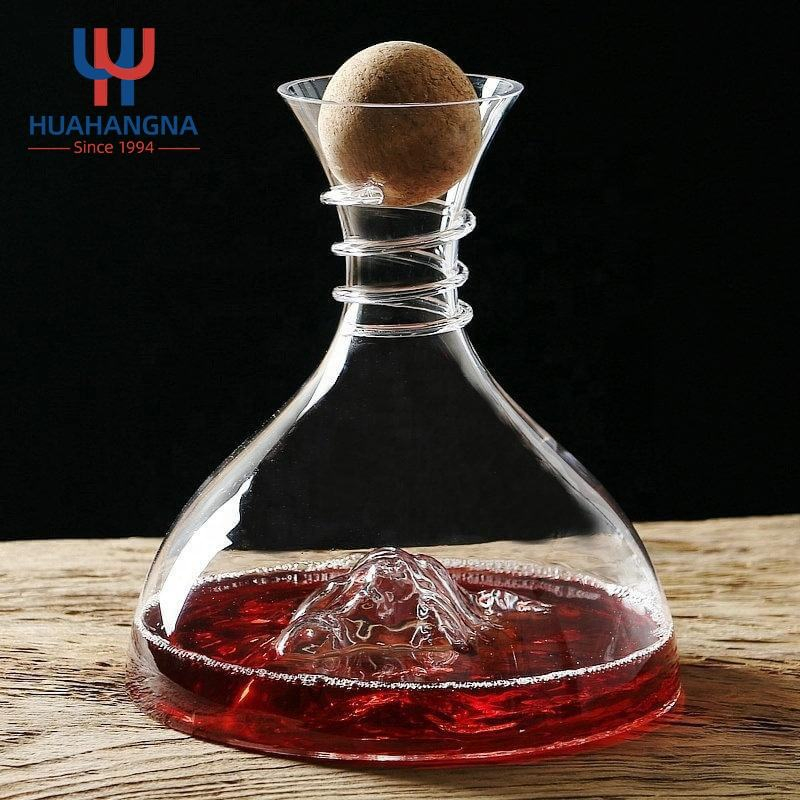 Wine Glass Bottle Creative 1800ml Hand Blown Glass Mount FUJI Wine Decanter with Wine Accessories for Gift