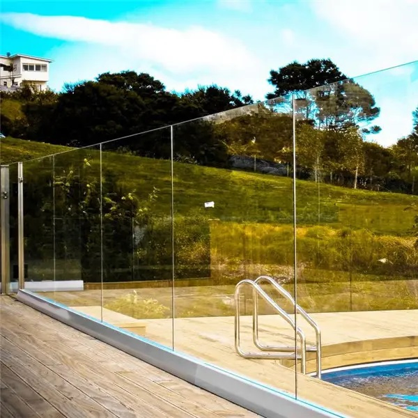 Cmbmart Swimming Pool Fence Safety Tempered Laminated Glass Railing with Stainless Steel Spigots