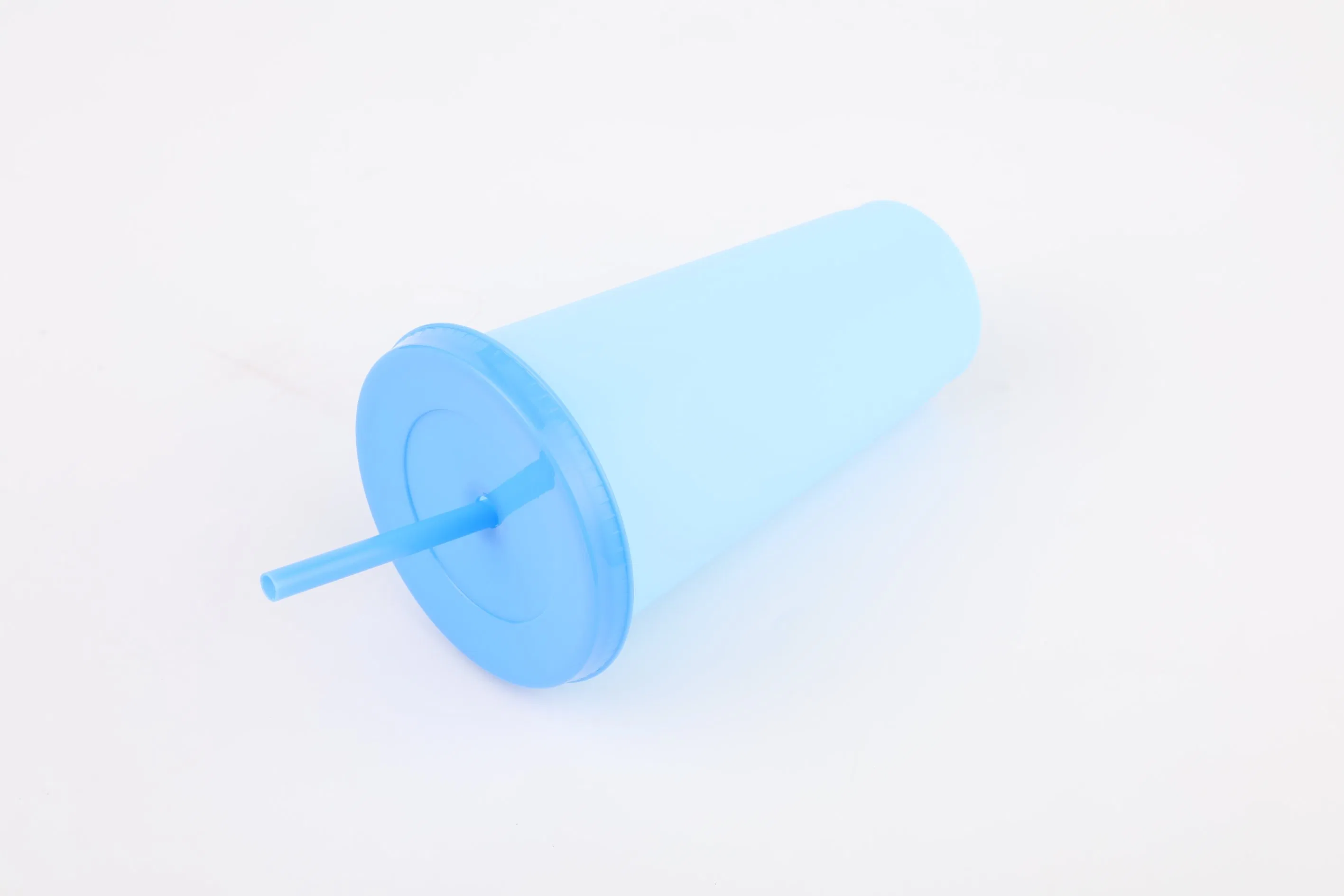 Бутылка для воды Grinkwell 24oz с меняющим цвет пластиком