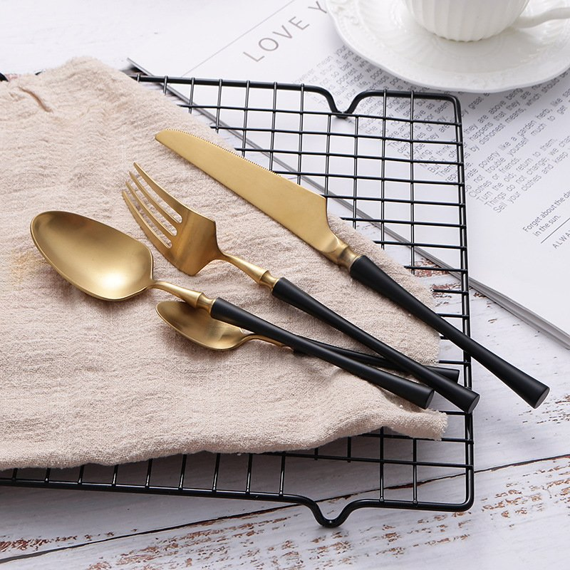Stainless Steel Cutlery Set Creative Handle Design Spray Paint Black Gold Cutlery