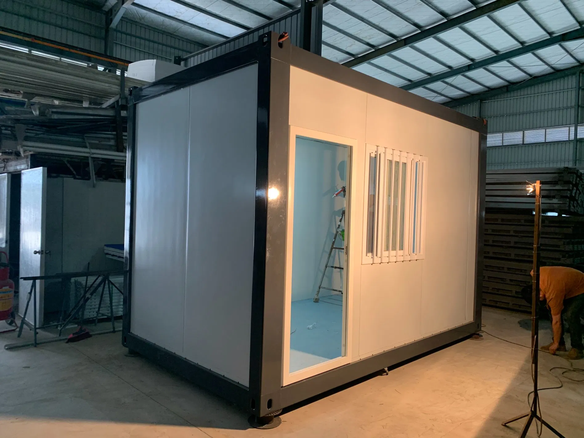 Affordable Steel Frame Office Solutions for Global Distribution