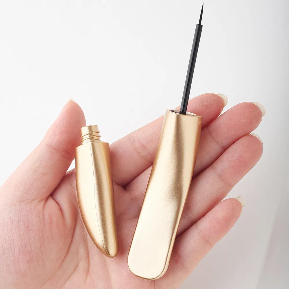 Long Lasting Vegan Liquid Eyeliner - Waterproof Matte Finish
