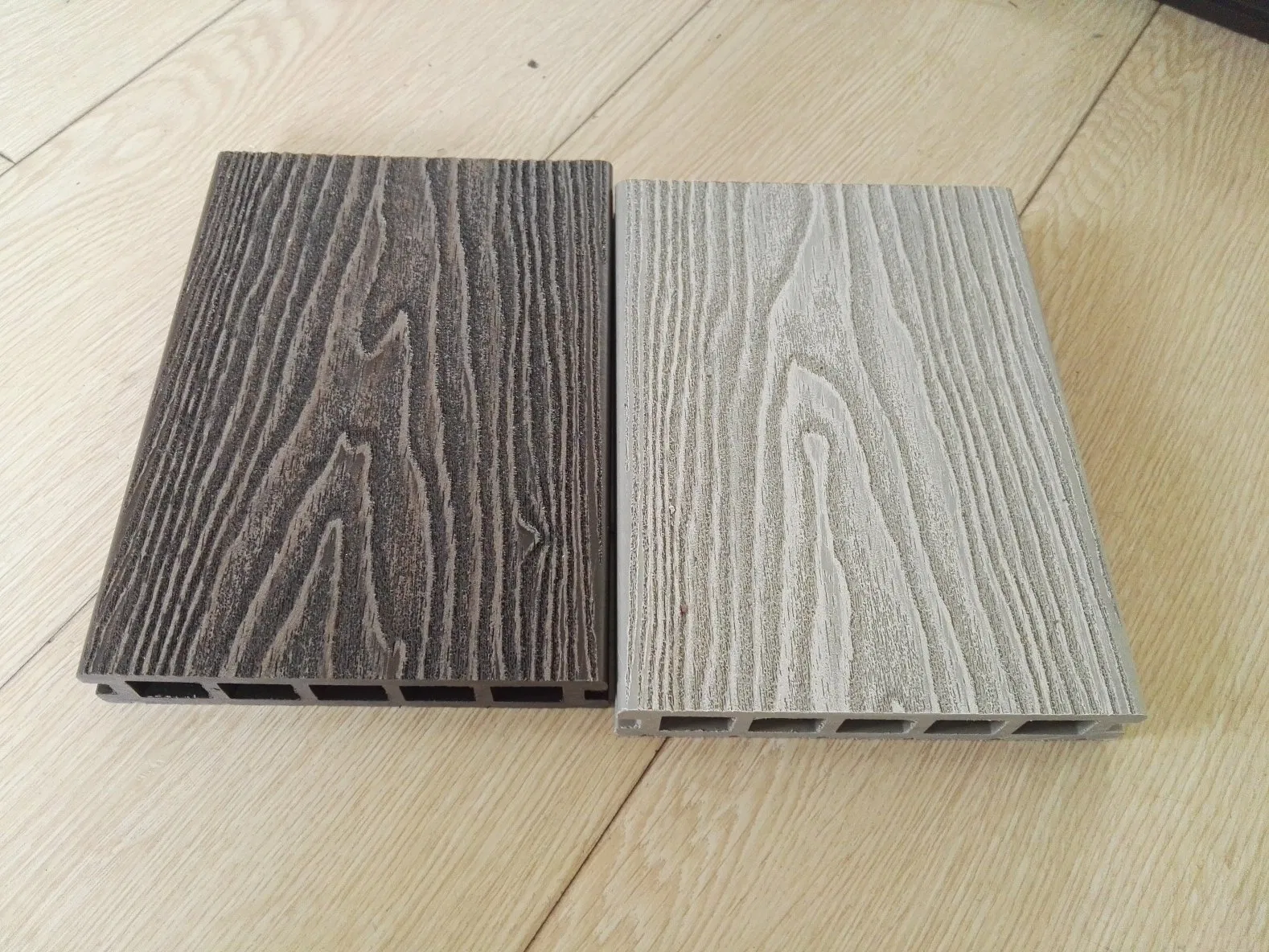 Outdoor Decking Can Use Garden a Fireproof Plastic Wood Decking