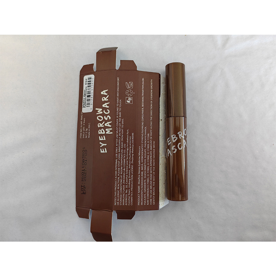 Flake-Free Eyebrow Mascara with Smudge-Proof Formula creates Long-Lasting Makeup